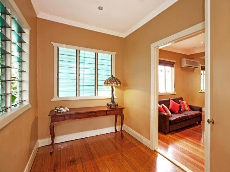 108 Goodwin Terrace, Moorooka QLD 4105