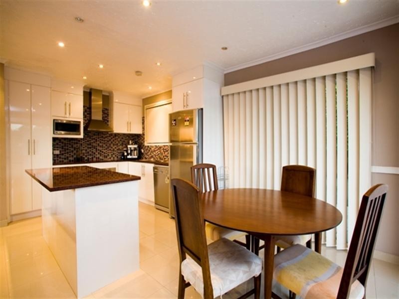 1 Wooraka Street, Rochedale South QLD 4123