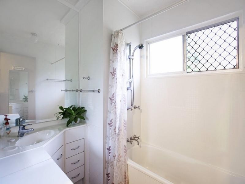 3 Darren Drive, Slacks Creek QLD 4127