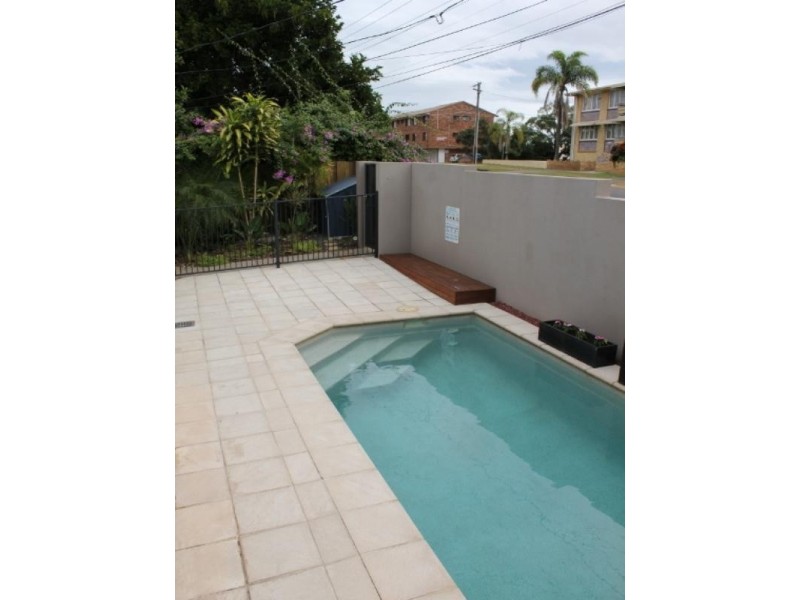 5 Woodhill Avenue, Coorparoo QLD 4151