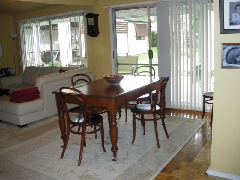 21 Laurinda Crescent, Springwood QLD 4127