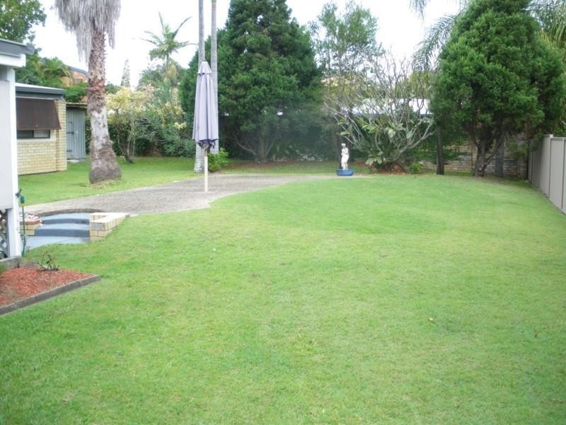 21 Laurinda Crescent, Springwood QLD 4127