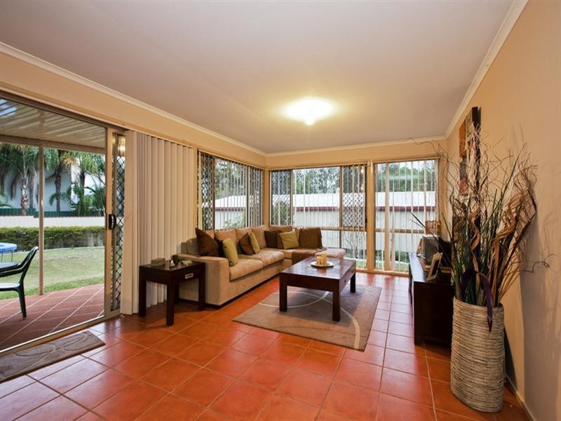 89 Nujooloo Road, Slacks Creek QLD 4127
