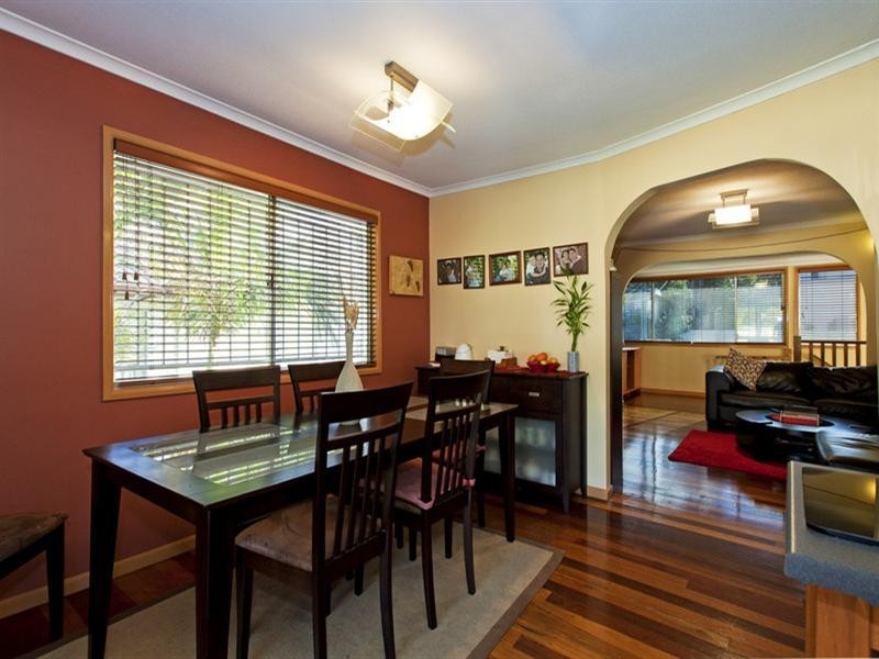 49 Donna Avenue, Rochedale South QLD 4123