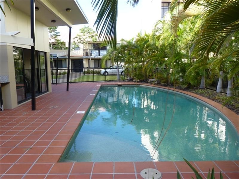 60/55 Harries Road, Coorparoo QLD 4151