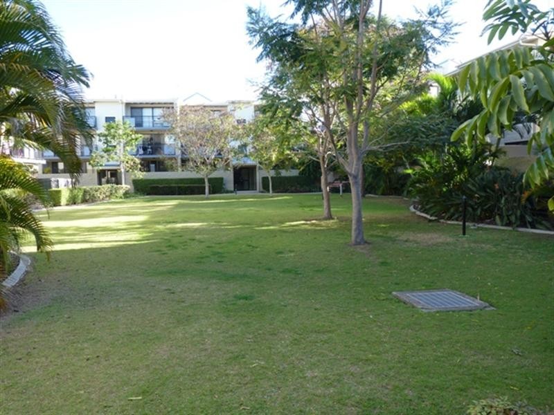 60/55 Harries Road, Coorparoo QLD 4151