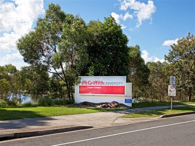 52/44-66 University Drive, Meadowbrook QLD 4131