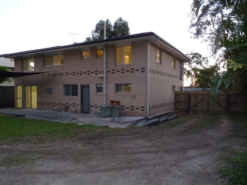 18 Boscawen Street, Rochedale South QLD 4123