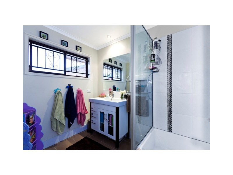 36 Passerine Drive, Rochedale South QLD 4123