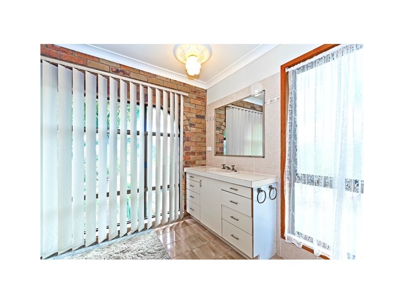 22 Van Dieman Crescent, Springwood QLD 4127