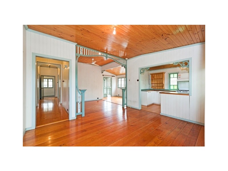 19 Cairns Street, East Brisbane QLD 4169