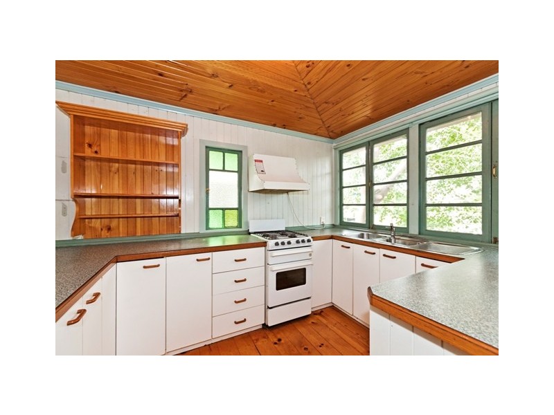 19 Cairns Street, East Brisbane QLD 4169