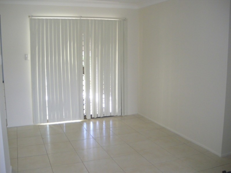 8 Bond Street, Rochedale South QLD 4123