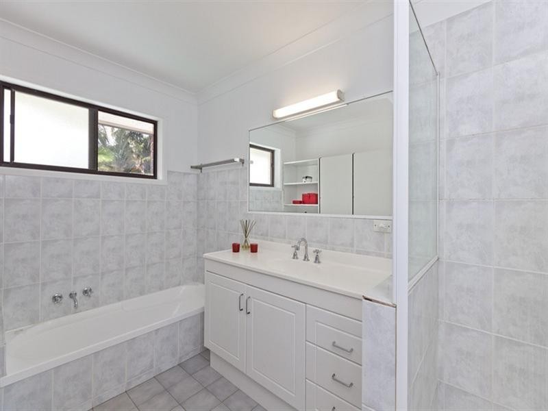 23 Kancoona Street, Rochedale South QLD 4123