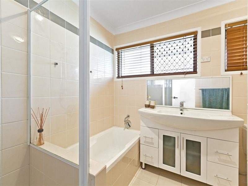 64 Carrick Street, Rochedale South QLD 4123