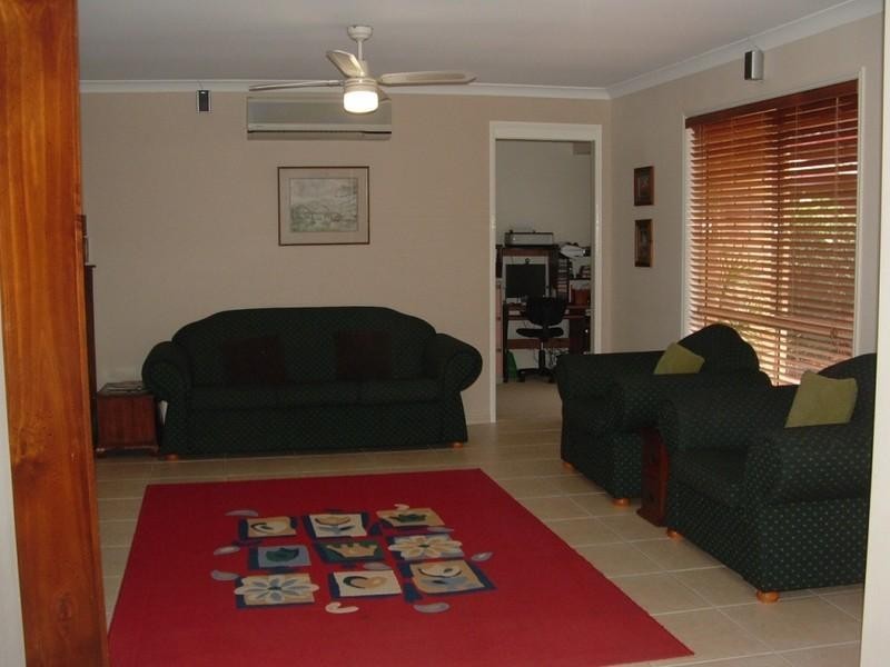 7 Timberland Place, Loganholme QLD 4129