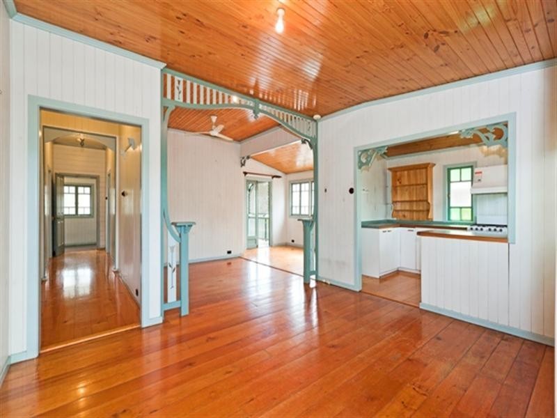 19 Cairns Street, East Brisbane QLD 4169