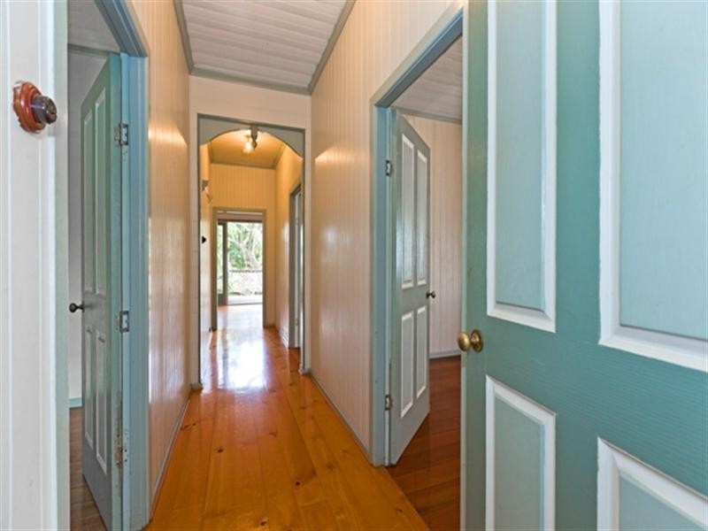 19 Cairns Street, East Brisbane QLD 4169