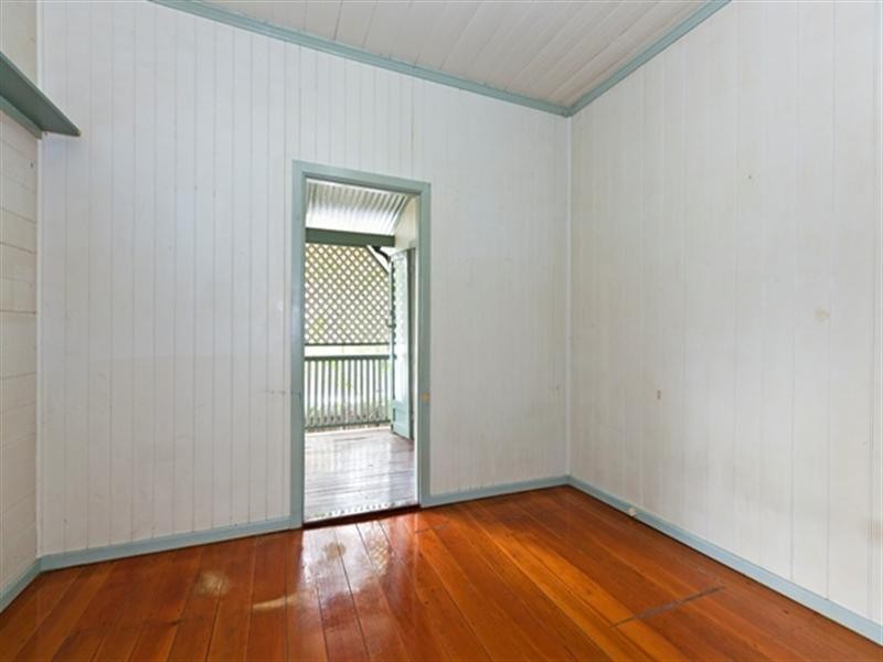 19 Cairns Street, East Brisbane QLD 4169