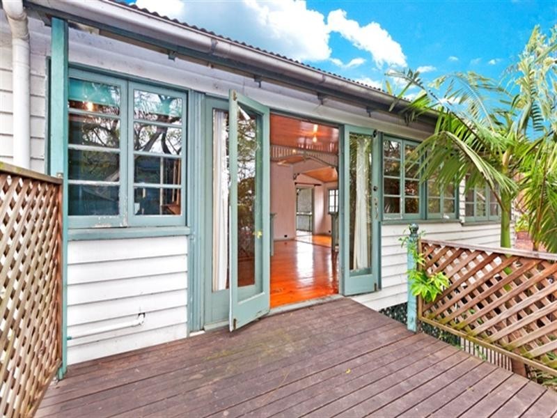 19 Cairns Street, East Brisbane QLD 4169