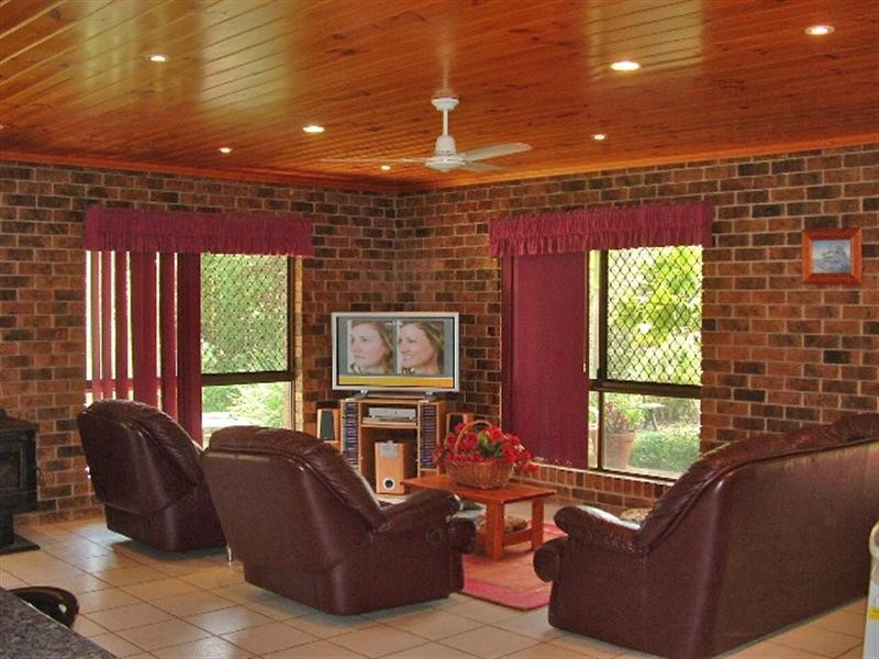 132 Alperton Road, Burbank QLD 4156