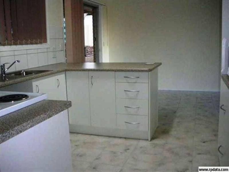 8 Belconnen Street, Rochedale South QLD 4123