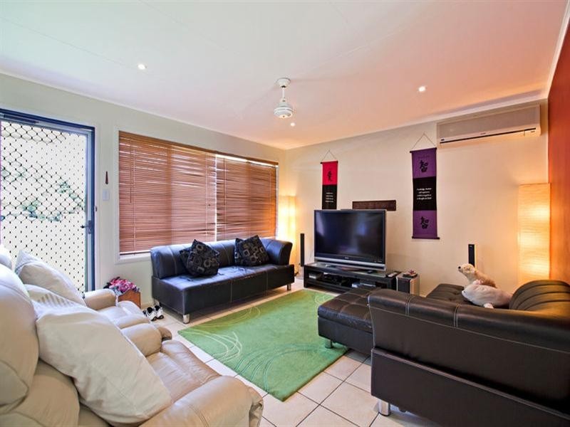 8 Valeena Street, Rochedale South QLD 4123