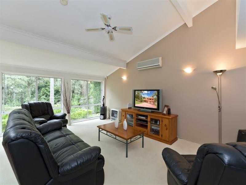 95 Passerine Drive, Rochedale South QLD 4123