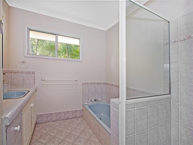 39 Bradley Street, Springwood QLD 4127