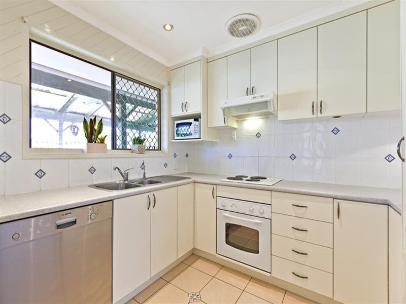 13 Kancoona Street, Rochedale South QLD 4123