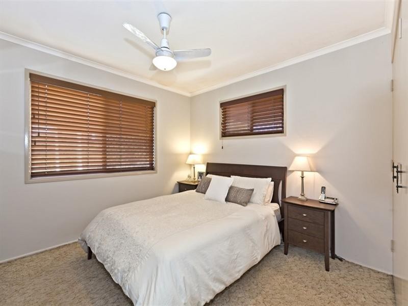 10 Kenthurst Crescent, Rochedale South QLD 4123