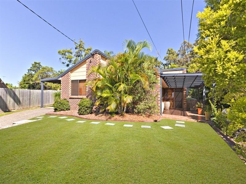 10 Kenthurst Crescent, Rochedale South QLD 4123