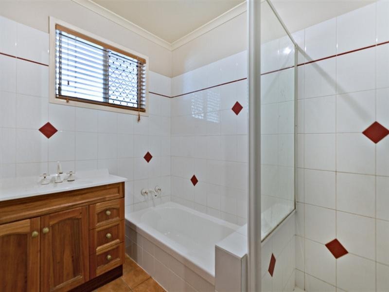 8 Marsden Street, Rochedale South QLD 4123