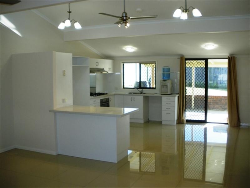 68 Holmead Road, Eight Mile Plains QLD 4113