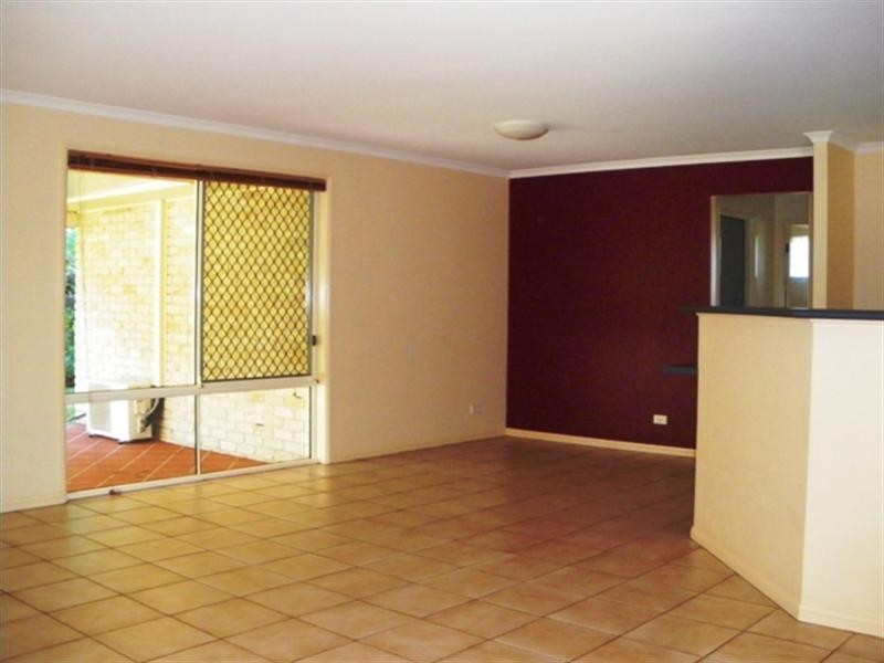 26 Fairmont Crescent, Underwood QLD 4119