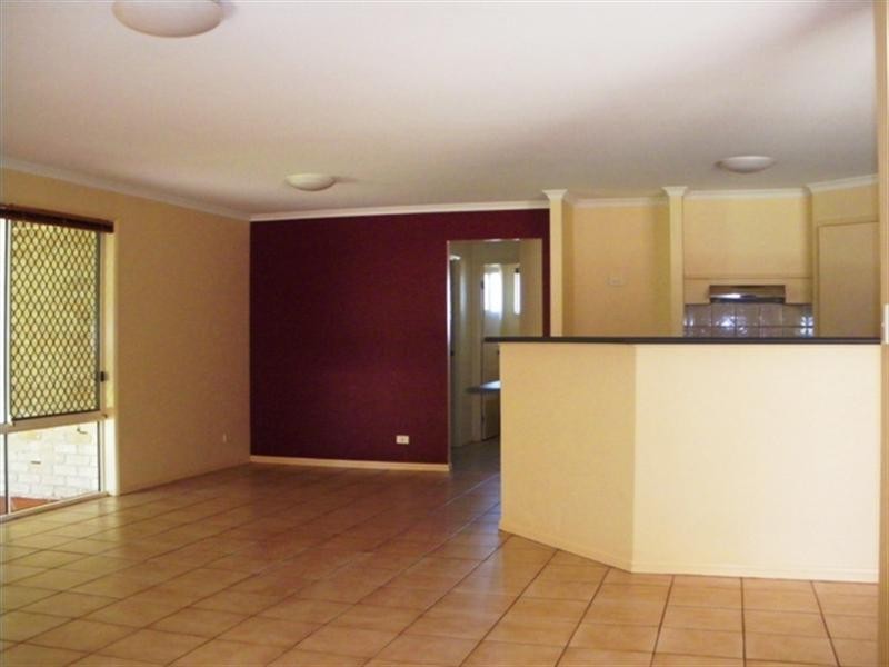 26 Fairmont Crescent, Underwood QLD 4119