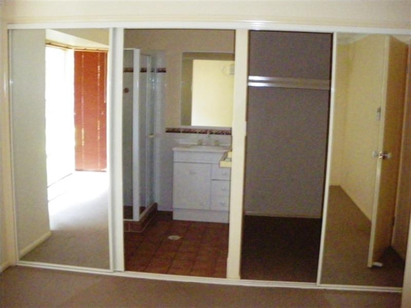 26 Fairmont Crescent, Underwood QLD 4119