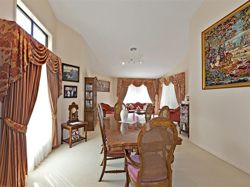 1 Greenview Avenue, Rochedale South QLD 4123