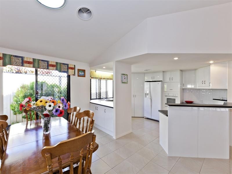 1 Greenview Avenue, Rochedale South QLD 4123