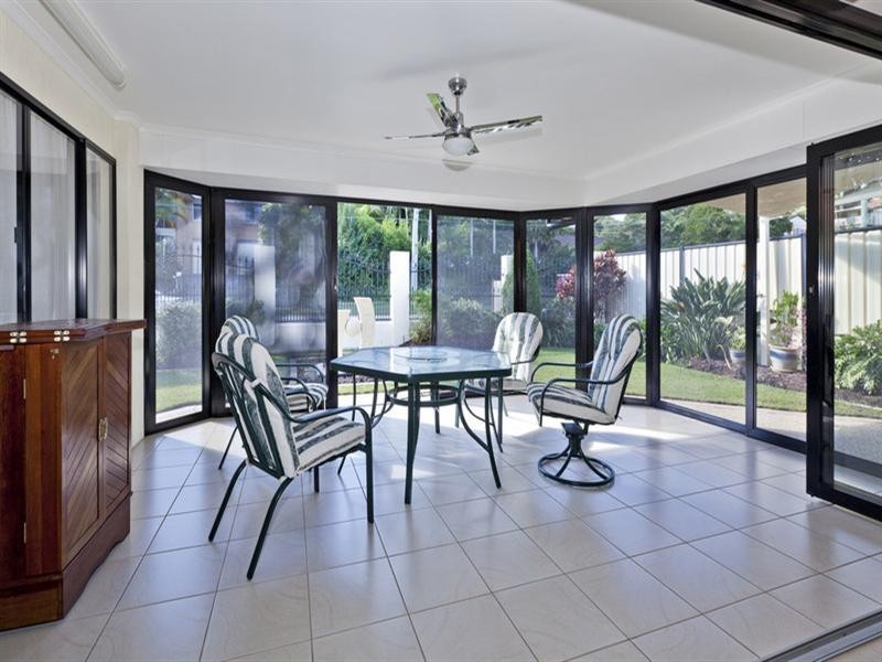 1 Greenview Avenue, Rochedale South QLD 4123