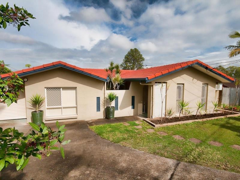 5 Van Dieman Crescent, Springwood QLD 4127