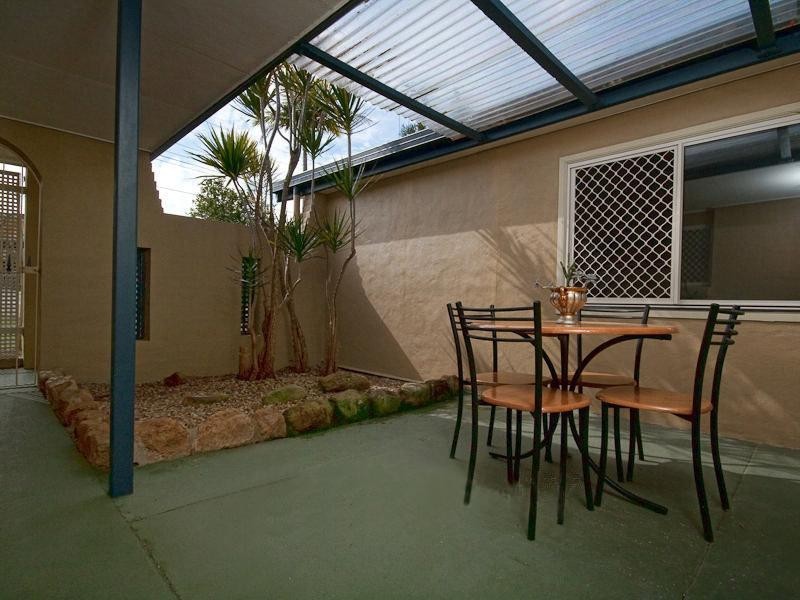 5 Van Dieman Crescent, Springwood QLD 4127