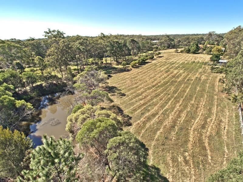 104 Alperton Road, Burbank QLD 4156