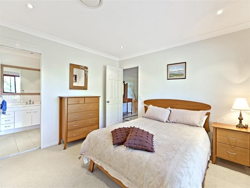 104 Alperton Road, Burbank QLD 4156