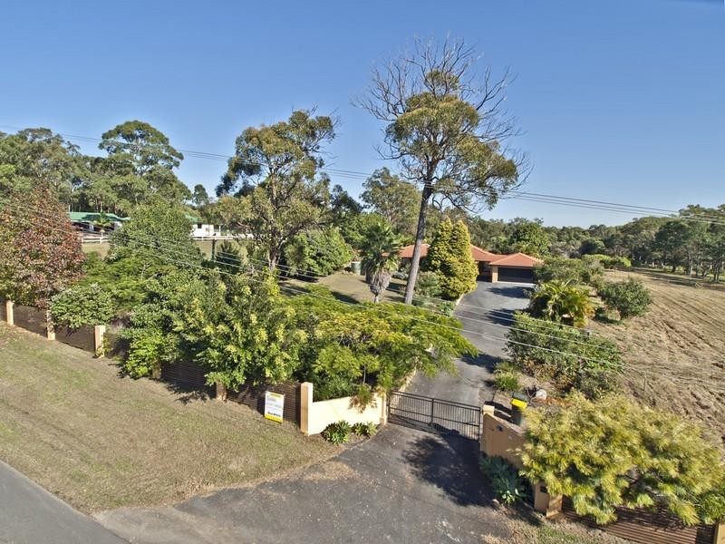 104 Alperton Road, Burbank QLD 4156