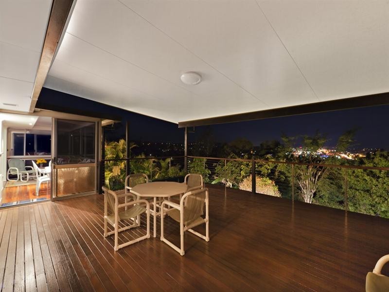 5 Leone Avenue, Rochedale South QLD 4123