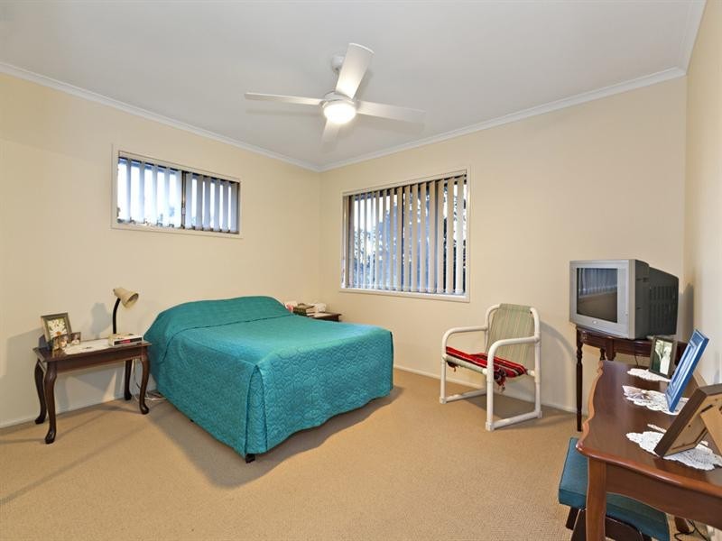 5 Leone Avenue, Rochedale South QLD 4123