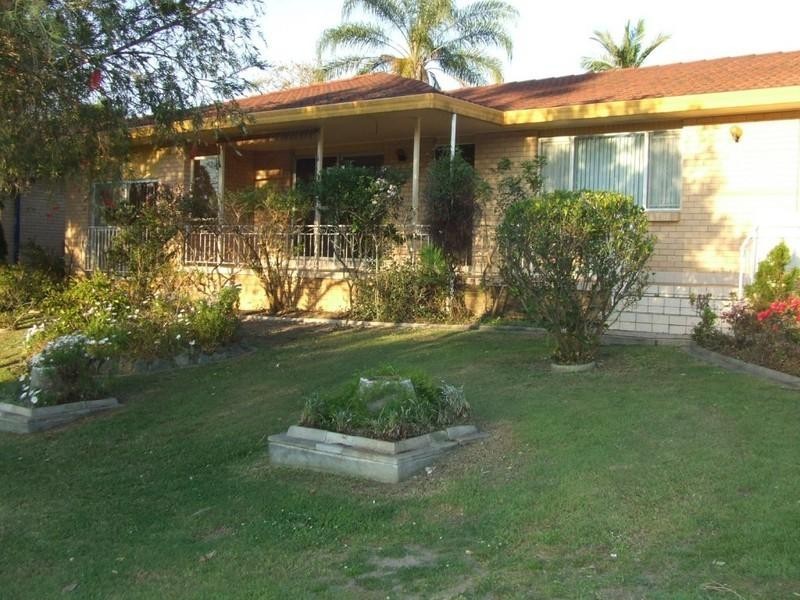 7 Woodlands Drive, Rochedale South QLD 4123