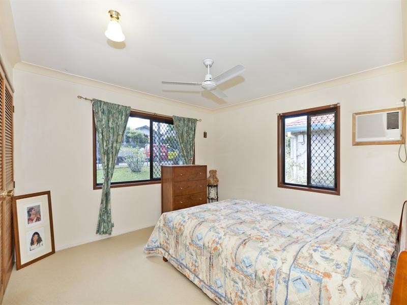 37 Wootton Crescent, Springwood QLD 4127