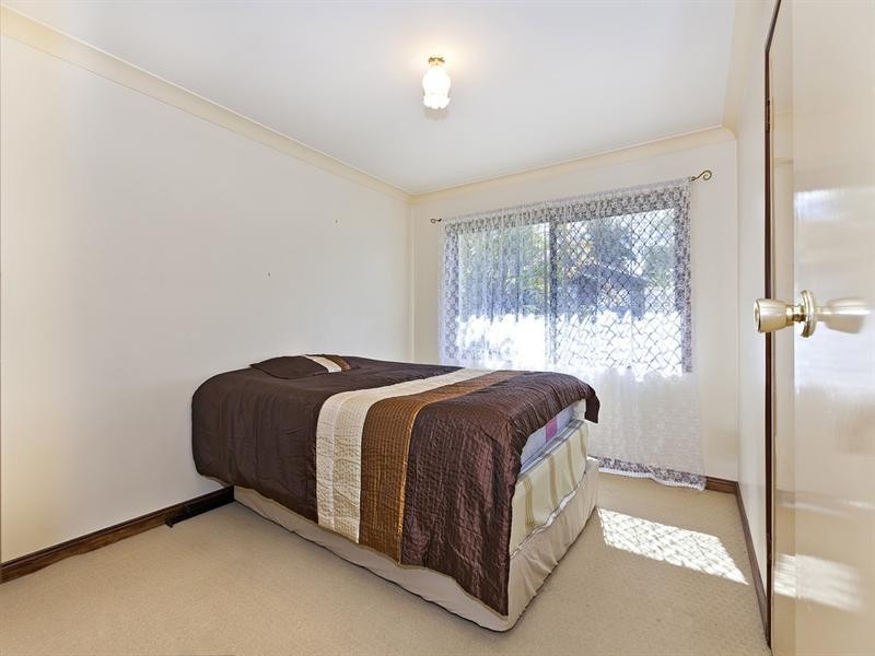 37 Wootton Crescent, Springwood QLD 4127